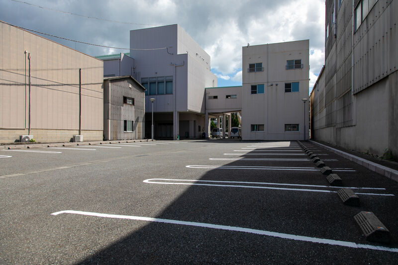 やまと斎場 駐車場 (1)
