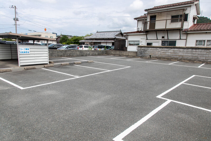 ベルホール萩 駐車場