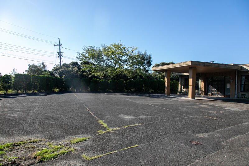 長門市日置斎場 駐車場