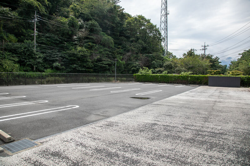 周防大島町 橘斎場 駐車場 (2)