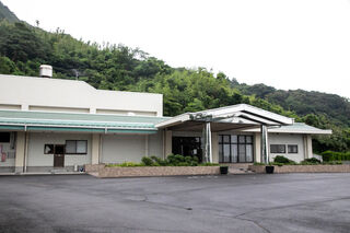 上関町斎苑