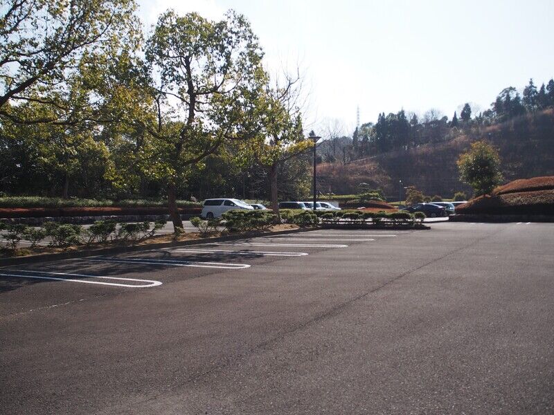 丸亀市桜谷聖苑 駐車場１