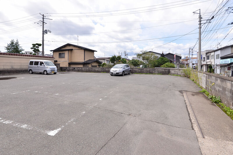 駒木葬祭 浄光の間 駐車場