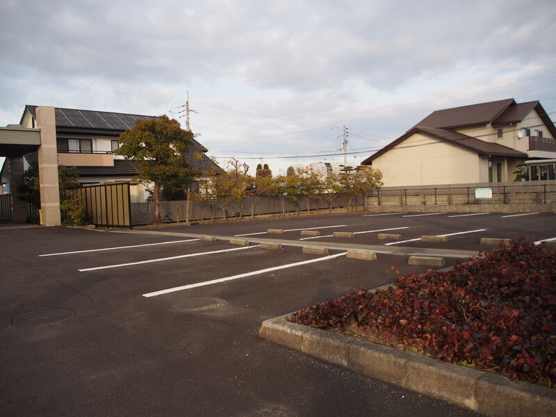 ベルモニー会館 多肥 駐車場１
