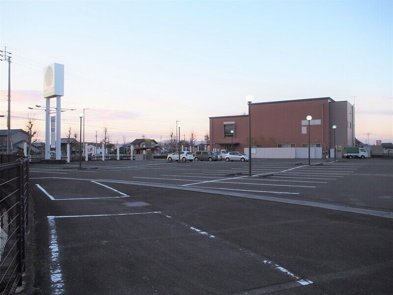 ベルモニー会館 川東 駐車場１