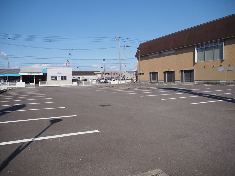 ベルモニー会館 坂出 駐車場１
