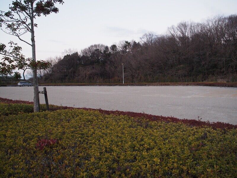 やすらぎ苑 駐車場１
