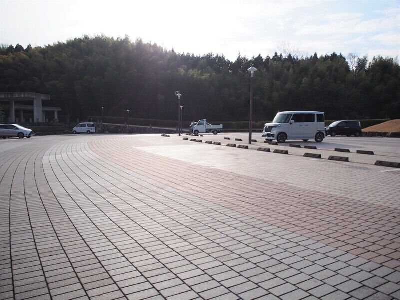 しずかの里 駐車場１