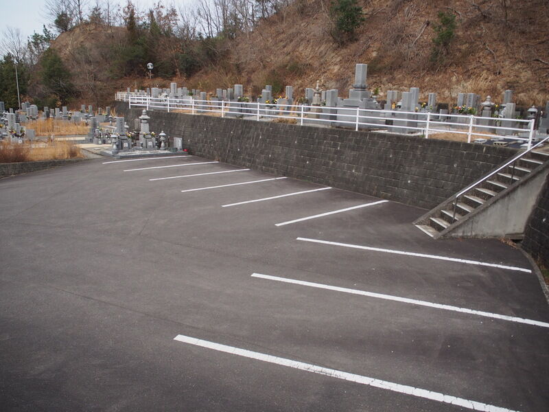 東かがわ市大内斎苑 駐車場１