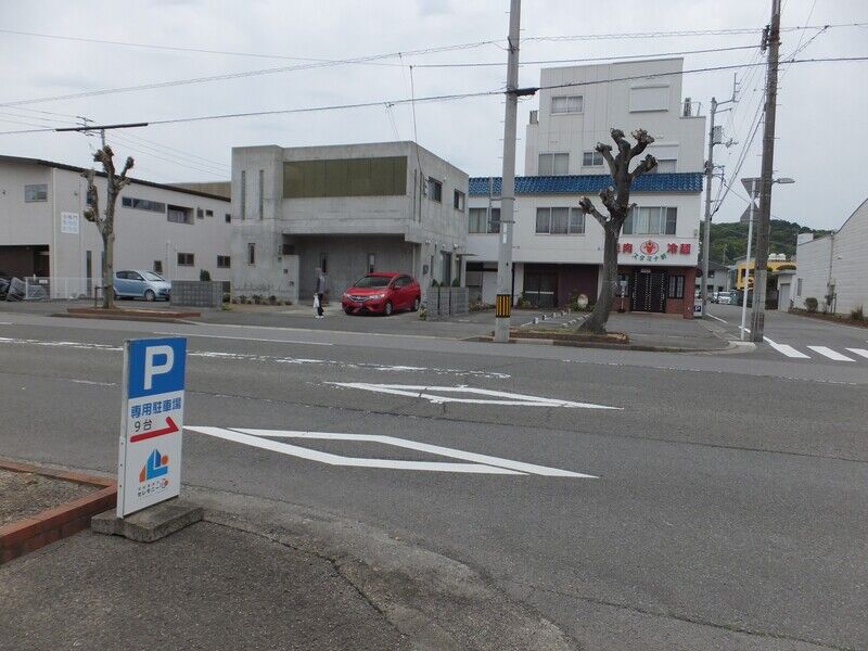 家族葬ハウス鳴門 駐車場１