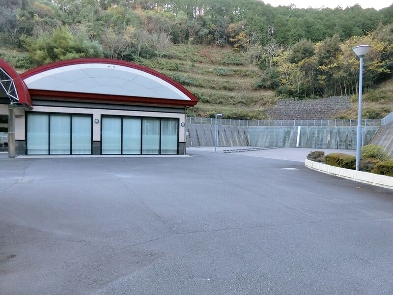 御荘霊苑 駐車場