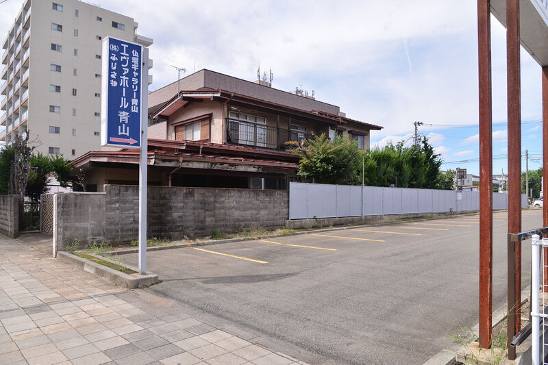 エヴァホール青山 入り口