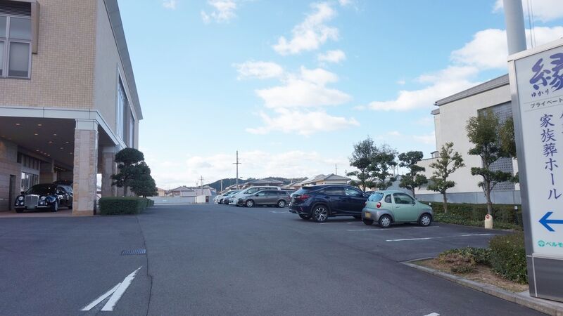 ベルモニー会館 坂井 駐車場