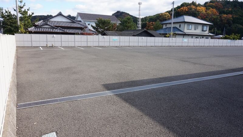 ベルモニー会館 郷 駐車場