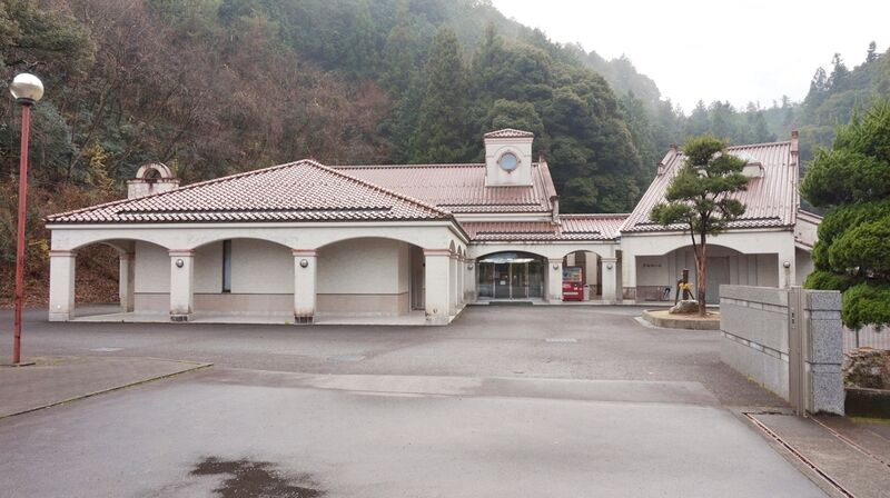 内子町斎場藤華苑 外観2