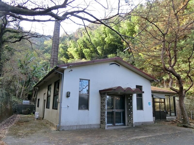 大洲市斎場長浜火葬場 外観3