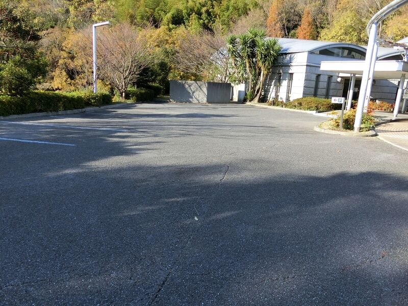 伯方斎場 駐車場