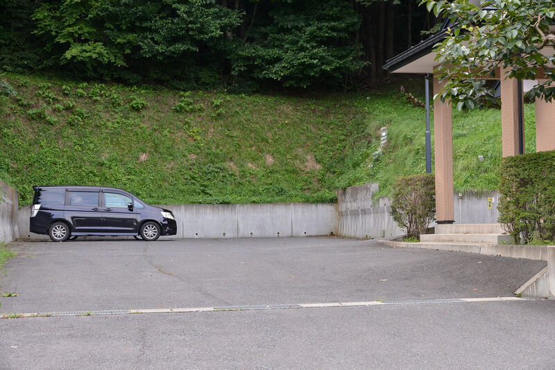 通夜ホール新山荘 駐車場