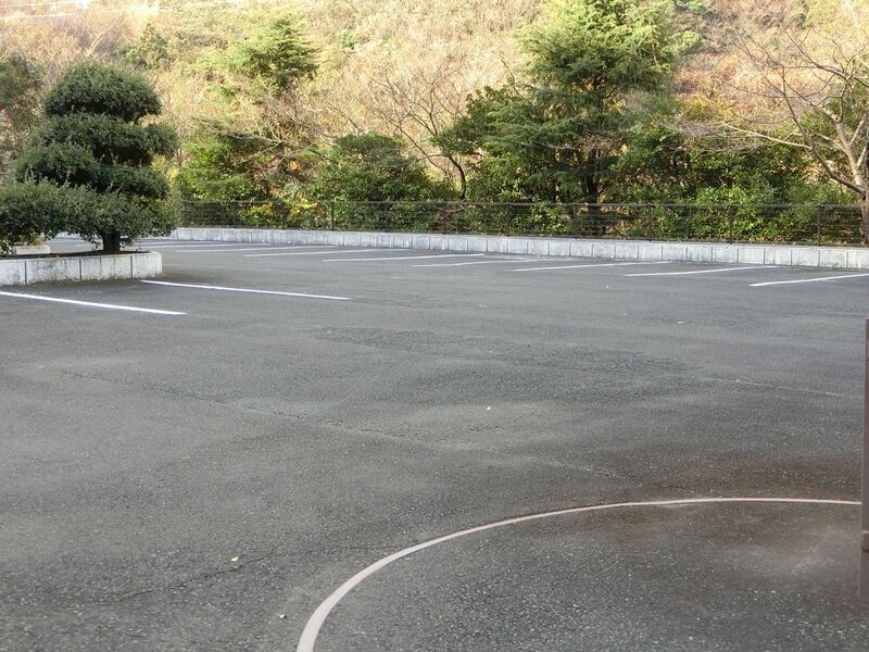 伊方斎場 駐車場