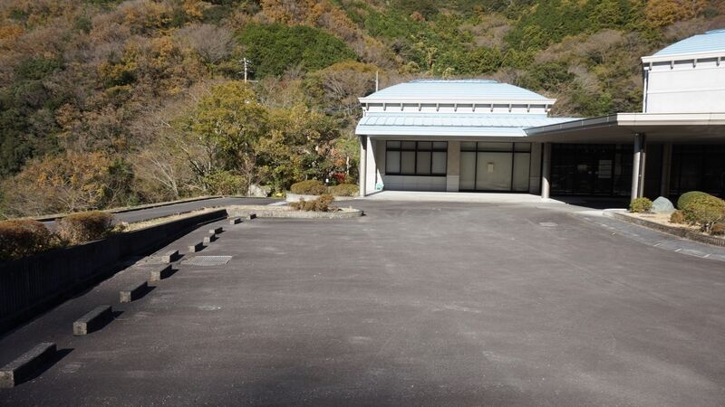 三瓶清流苑 駐車場