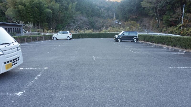 宇和島斎場　静愁苑 駐車場