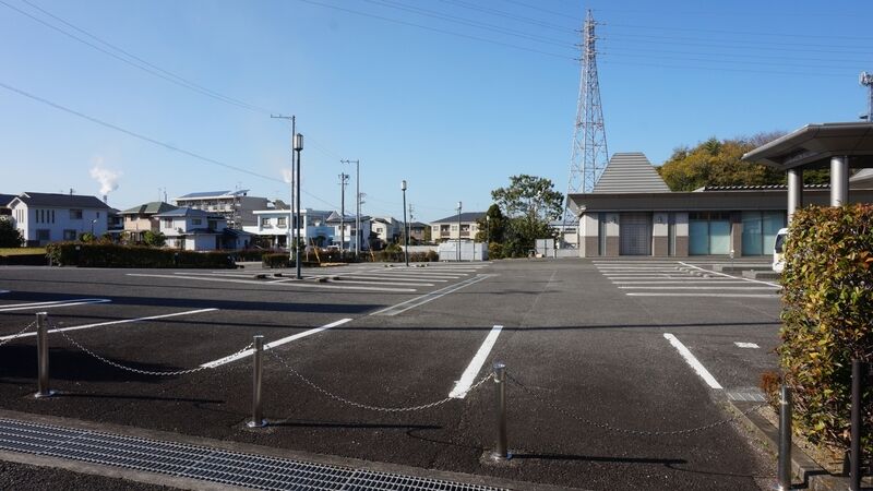 プリエール川之江 駐車場
