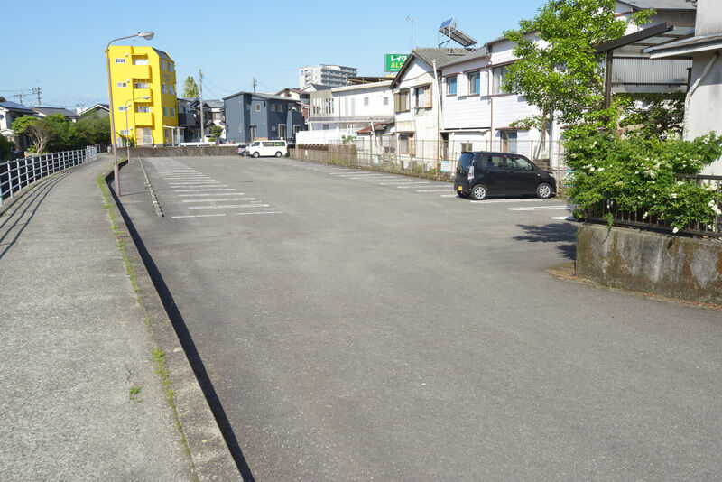 ベルモニー会館 鴨部 駐車場２