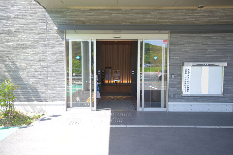 ベルモニー会館 高須 入口