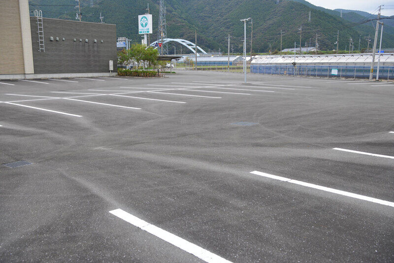 ベルモニー会館 須崎西 駐車場2