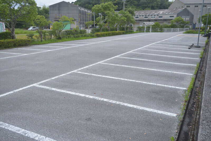 香南斎場 駐車場2