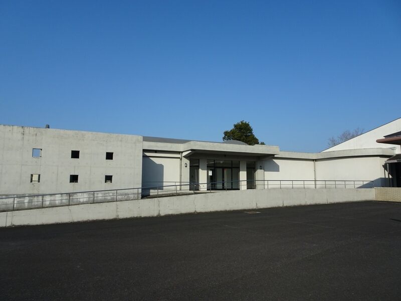 鞍手町営葬斎場 外観３