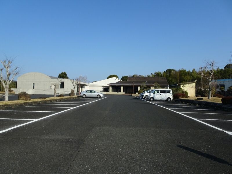 鞍手町営葬斎場 駐車場１