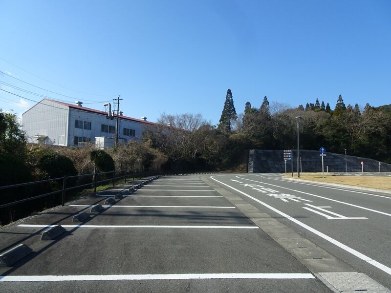 火葬施設 天生園 駐車場１