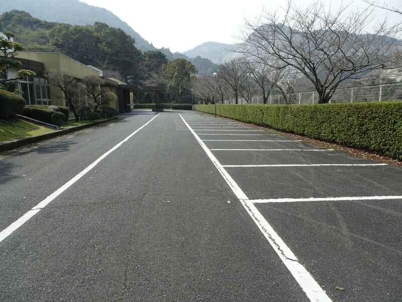 苅田町火葬場かんだ苑 駐車場１