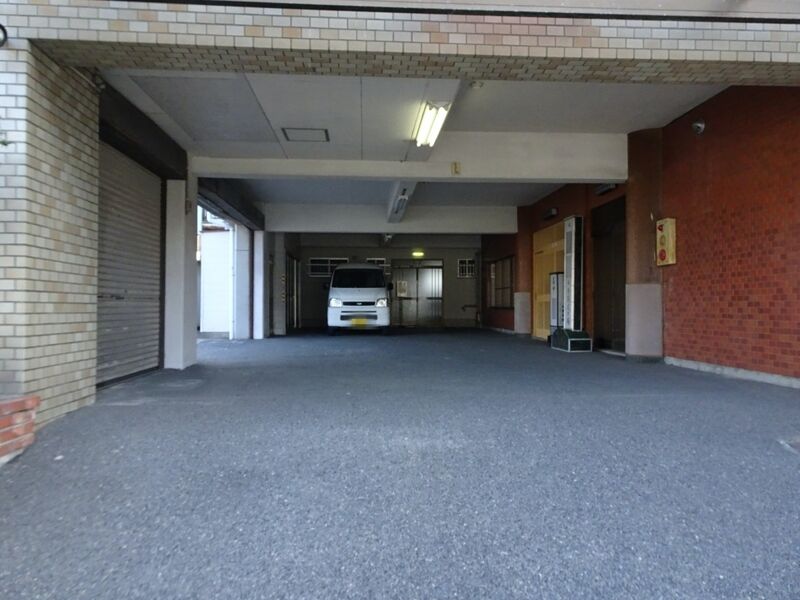熊本・式典会館 駐車場１