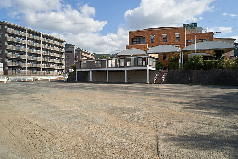 東福岡斎場 駐車場1