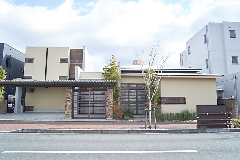 花畑草苑 外観2