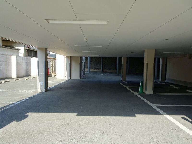 井堀典礼会館 駐車場１