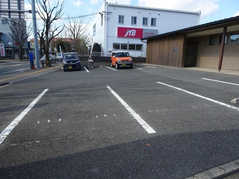 家族葬邸宅TOWAE－トワエ－宿町店 駐車場１