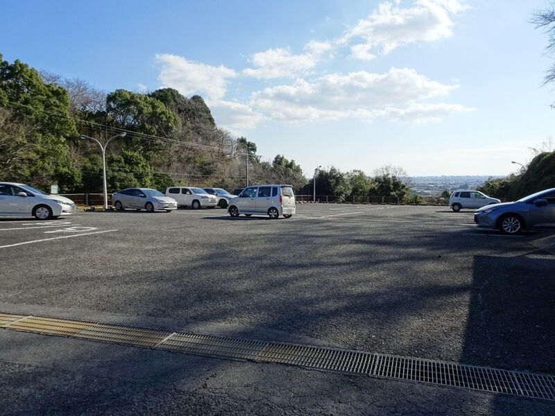 つくし斎場 駐車場１