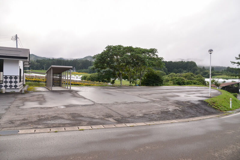 九戸村斎場 駐車場