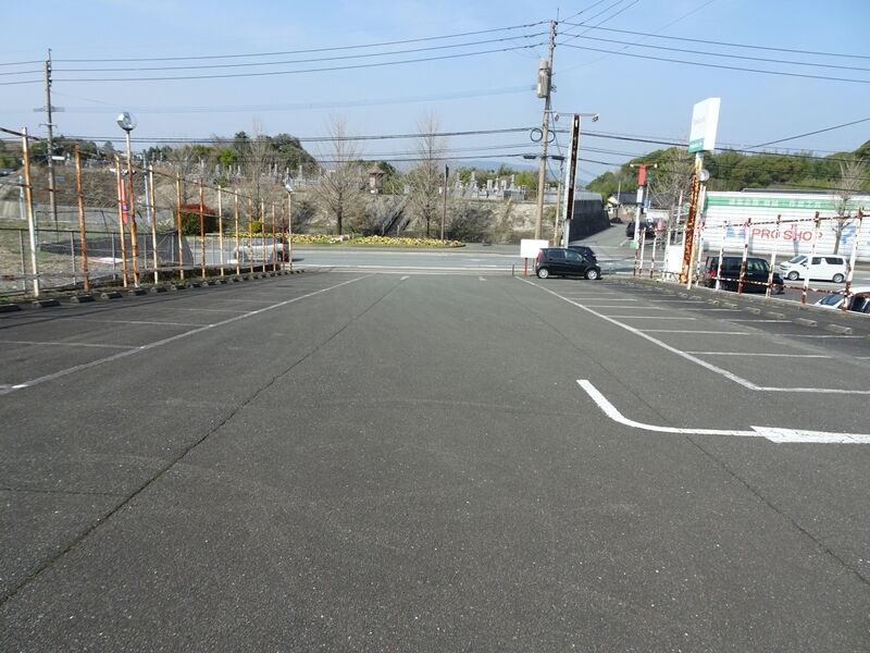 田川式典会館 駐車場１