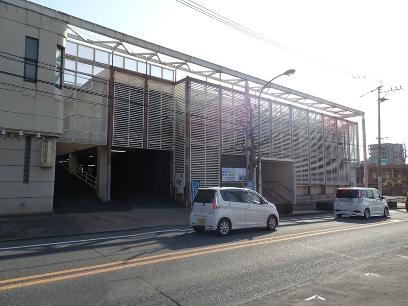 青山斎場 本館 外観３