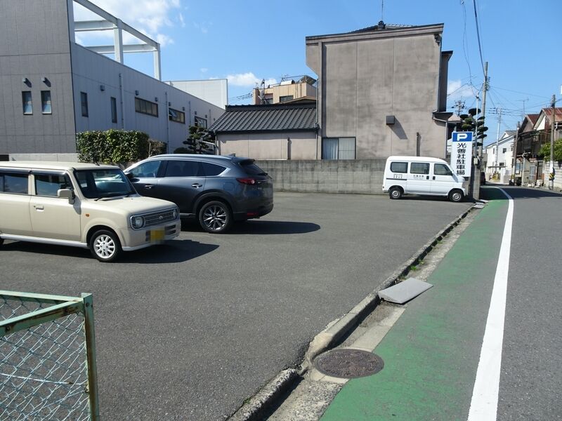 光善社 若松中央斎場 駐車場３