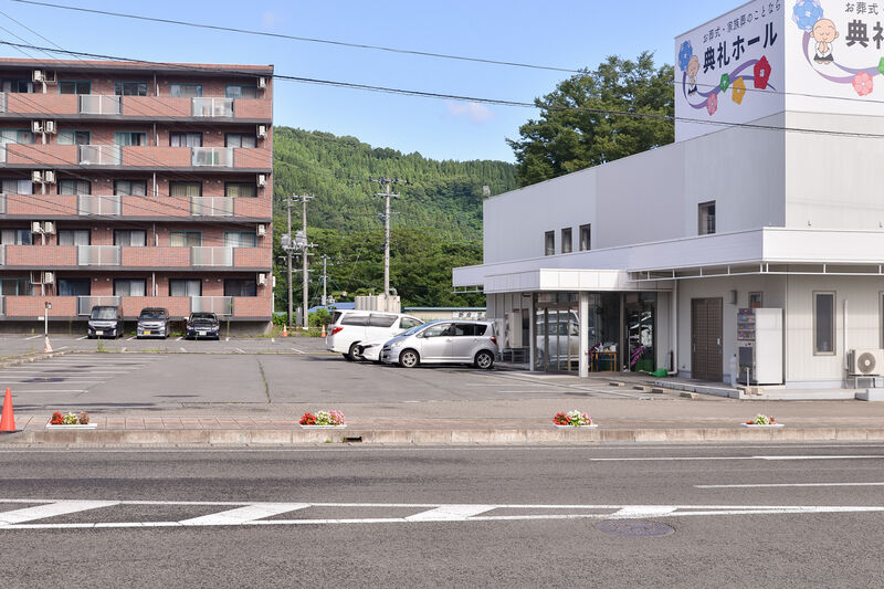 典礼ホール 駐車場