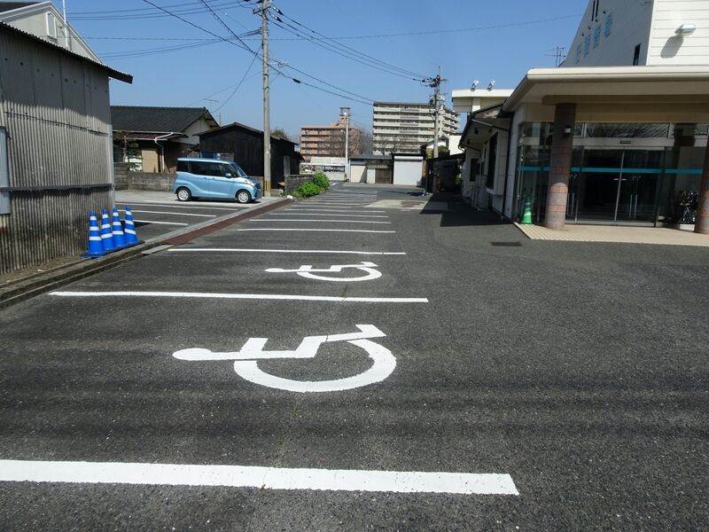 行橋斎場 駐車場２