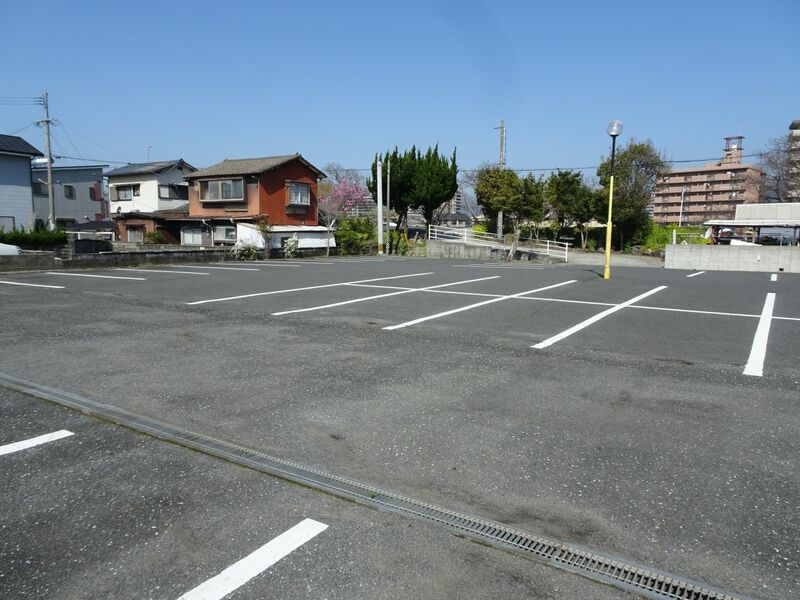 行橋斎場 駐車場１