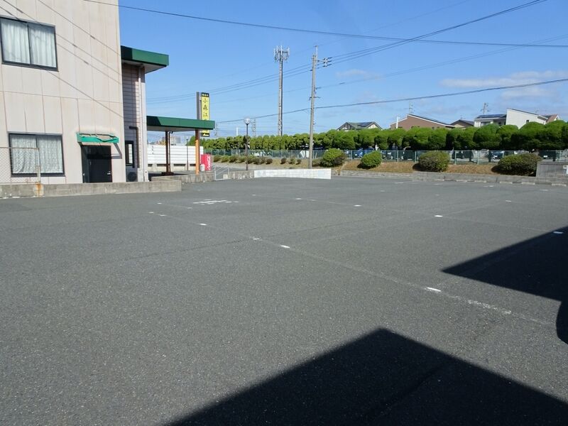 積善社小森江斎場 駐車場１