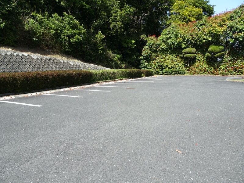 豊前市斎場「天空の杜」 駐車場２