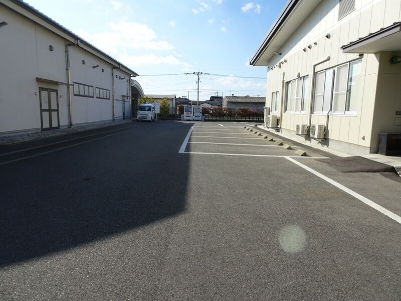 JAプレアホール神埼本館 駐車場３
